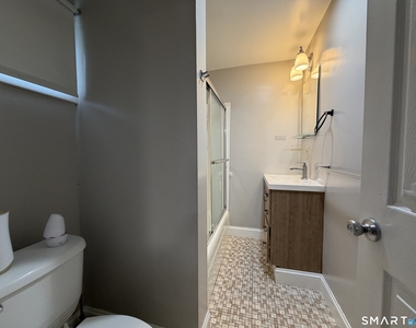 54 Monroe Street - Photo Thumbnail 7