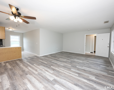 799 Foxon Road - Photo Thumbnail 16