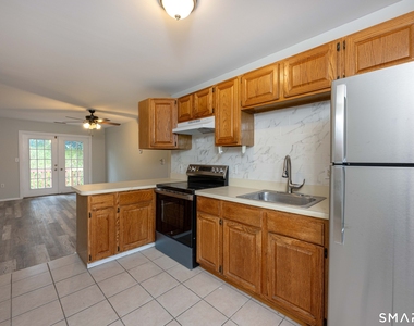 799 Foxon Road - Photo Thumbnail 4