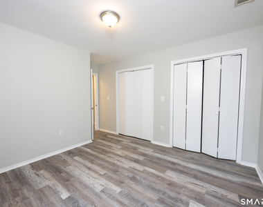 799 Foxon Road - Photo Thumbnail 14