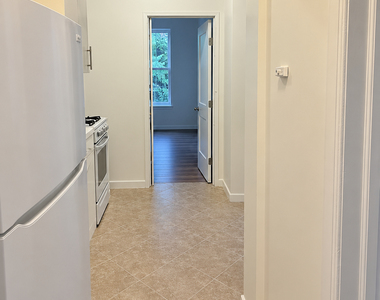 659 Bradford Street - Photo Thumbnail 5