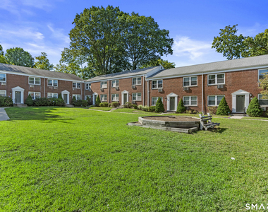 323 Hamilton Court - Photo Thumbnail 21