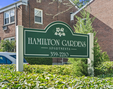 323 Hamilton Court - Photo Thumbnail 16
