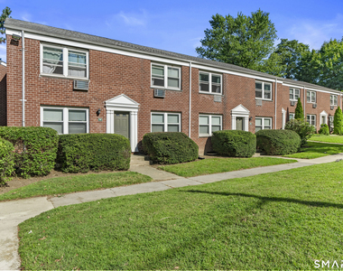 323 Hamilton Court - Photo Thumbnail 24