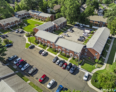 323 Hamilton Court - Photo Thumbnail 31