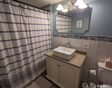 158 College Street - Photo Thumbnail 24