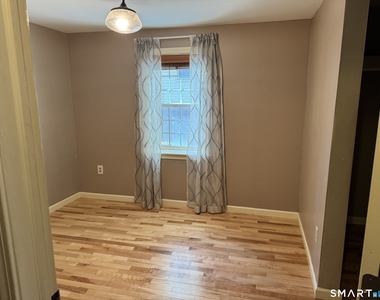 158 College Street - Photo Thumbnail 16