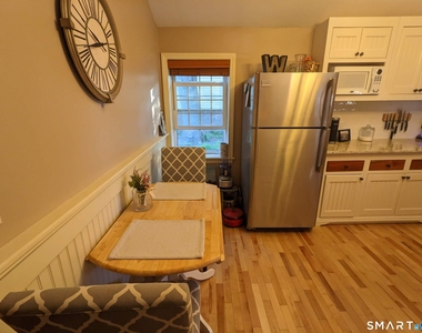 158 College Street - Photo Thumbnail 14