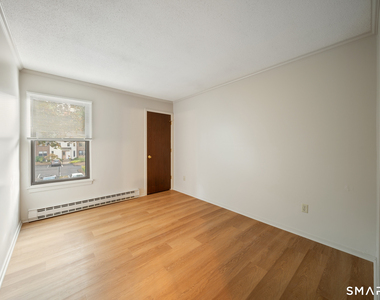 110 Wellington Drive - Photo Thumbnail 18