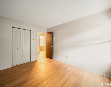 110 Wellington Drive - Photo Thumbnail 20