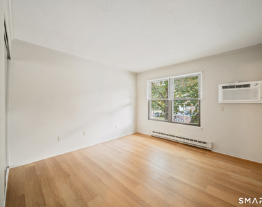 110 Wellington Drive - Photo Thumbnail 15