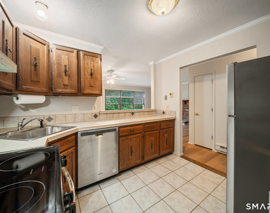 110 Wellington Drive - Photo Thumbnail 4