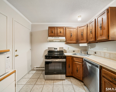 110 Wellington Drive - Photo Thumbnail 5