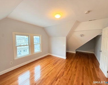 73 Vine Street - Photo Thumbnail 10