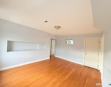 73 Vine Street - Photo Thumbnail 6