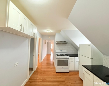 73 Vine Street - Photo Thumbnail 2