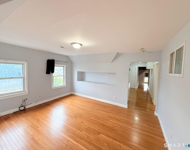 73 Vine Street - Photo Thumbnail 8
