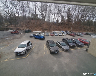 132 Greenwood Avenue - Photo Thumbnail 11