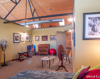 325 Lafayette Street - Photo Thumbnail 17