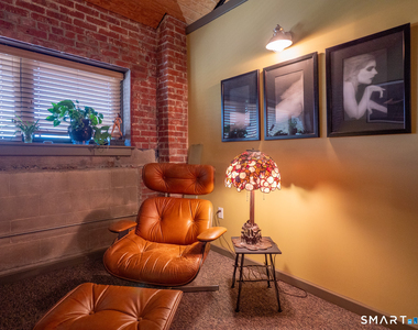 325 Lafayette Street - Photo Thumbnail 18