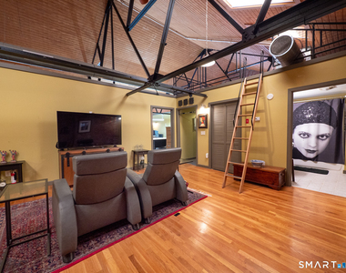 325 Lafayette Street - Photo Thumbnail 23