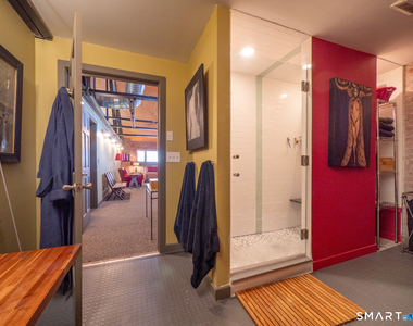 325 Lafayette Street - Photo Thumbnail 15