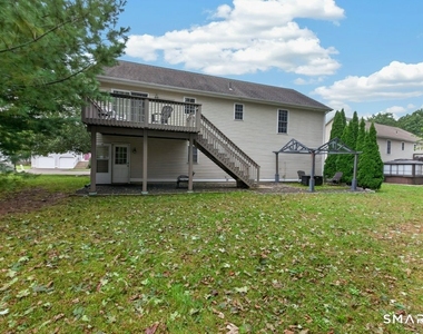 600-09 Main Street - Photo Thumbnail 2