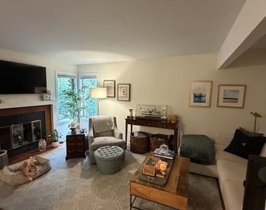 1 Sylvan Lane - Photo Thumbnail 2