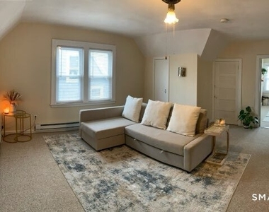37 Maplewood Avenue - Photo Thumbnail 7