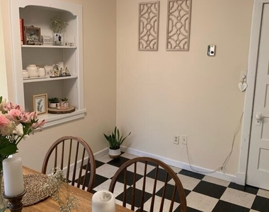 37 Maplewood Avenue - Photo Thumbnail 4