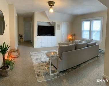 37 Maplewood Avenue - Photo Thumbnail 8