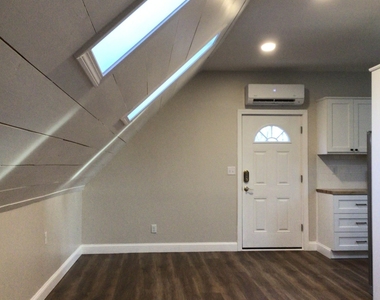 30 Charles Street - Photo Thumbnail 7