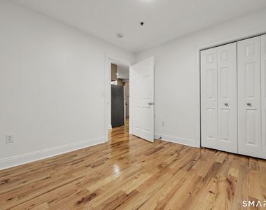 863-865 Brewster Street - Photo Thumbnail 11