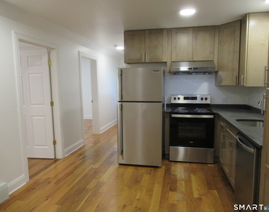 863-865 Brewster Street - Photo Thumbnail 5