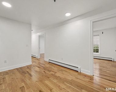 863-865 Brewster Street - Photo Thumbnail 12