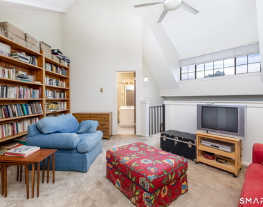 181 Loomis Drive - Photo Thumbnail 7