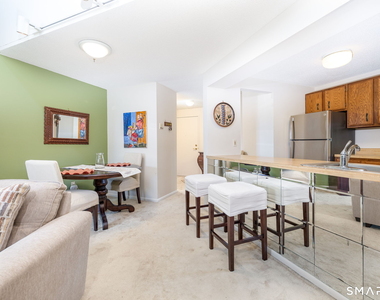 181 Loomis Drive - Photo Thumbnail 4