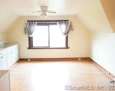 33 Center Street - Photo Thumbnail 5