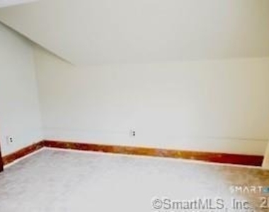 33 Center Street - Photo Thumbnail 13