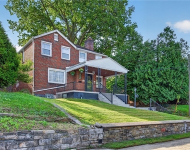 1542 Hawthorne St - Photo Thumbnail 1