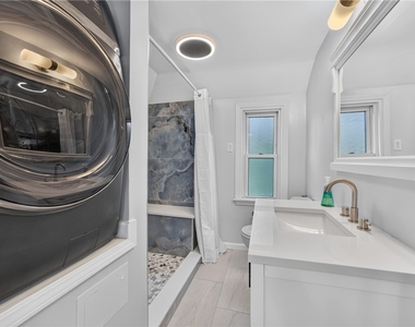 1542 Hawthorne St - Photo Thumbnail 19