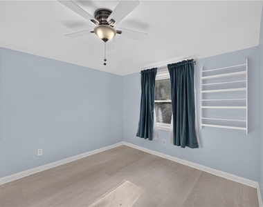 1542 Hawthorne St - Photo Thumbnail 25