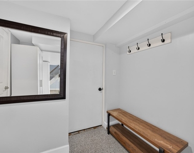 1542 Hawthorne St - Photo Thumbnail 32