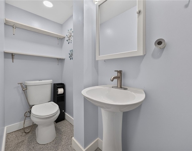 1542 Hawthorne St - Photo Thumbnail 31
