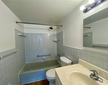 53 Academy Avenue - Photo Thumbnail 5