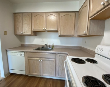 53 Academy Avenue - Photo Thumbnail 18