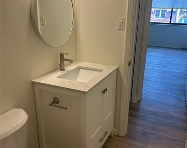 53 Academy Avenue - Photo Thumbnail 3