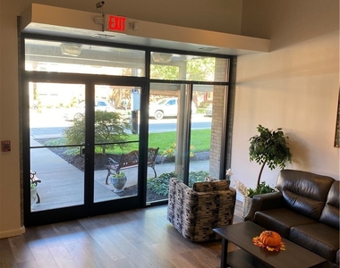 53 Academy Avenue - Photo Thumbnail 15