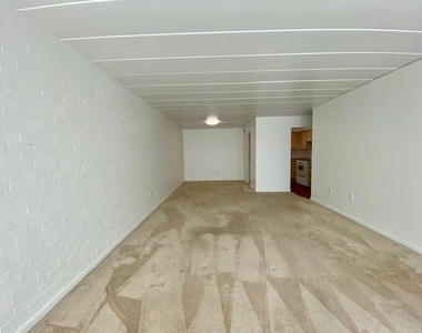53 Academy Avenue - Photo Thumbnail 12