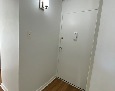53 Academy Avenue - Photo Thumbnail 28